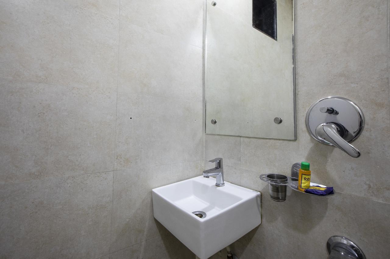 Hygienic Hotel Liberty Plaza 孟买 外观 照片